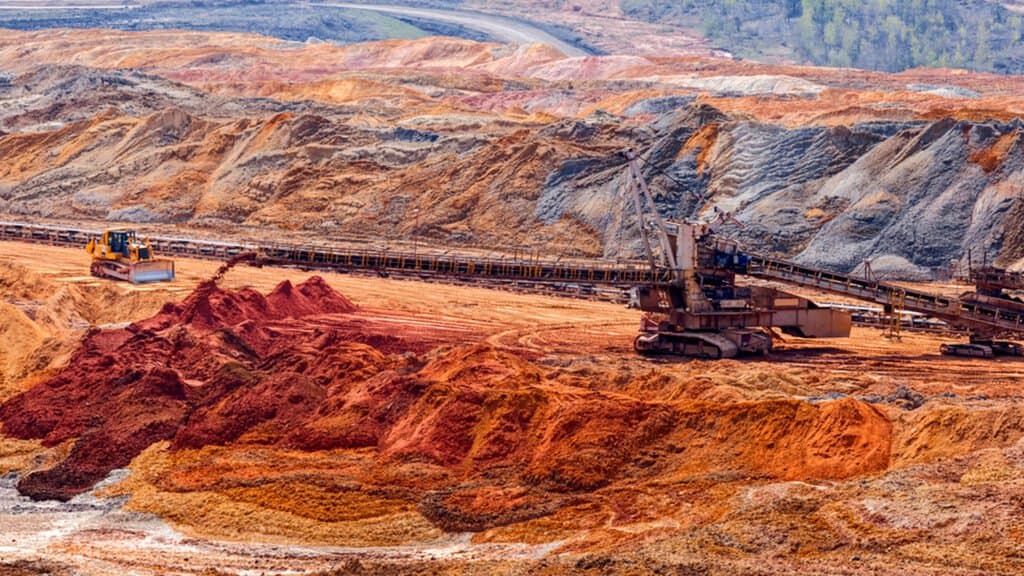Perú es el segundo productor mundial de cobre y aún no tiene una refinería propia